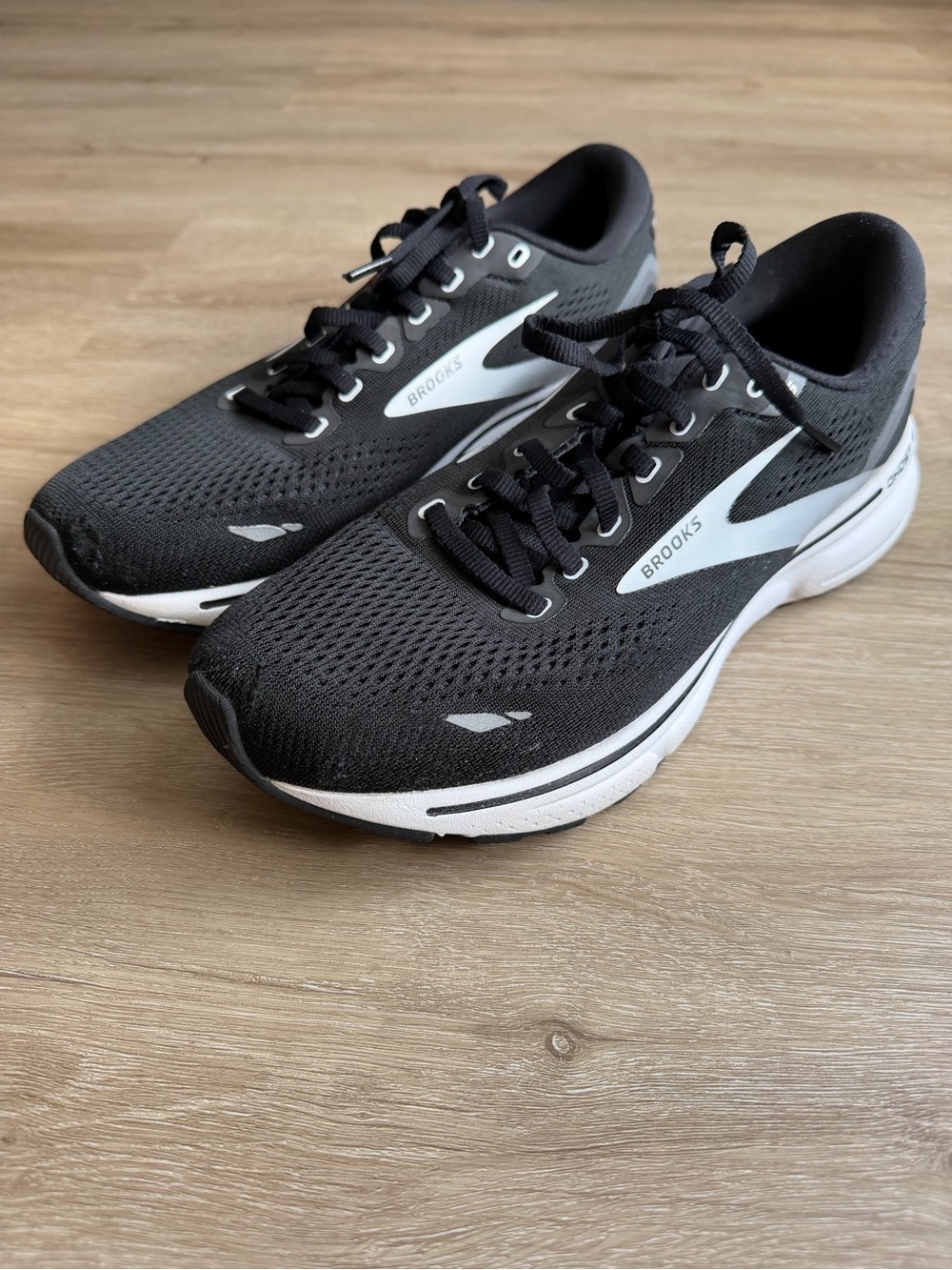 Brooks Ghost 15 Running Shoes Sneakers Men's SZ 10 Black